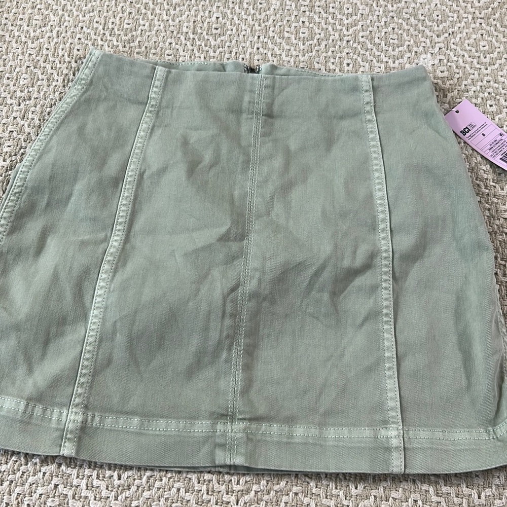 Sage green skirt size 8 NEW WITH TAGS
